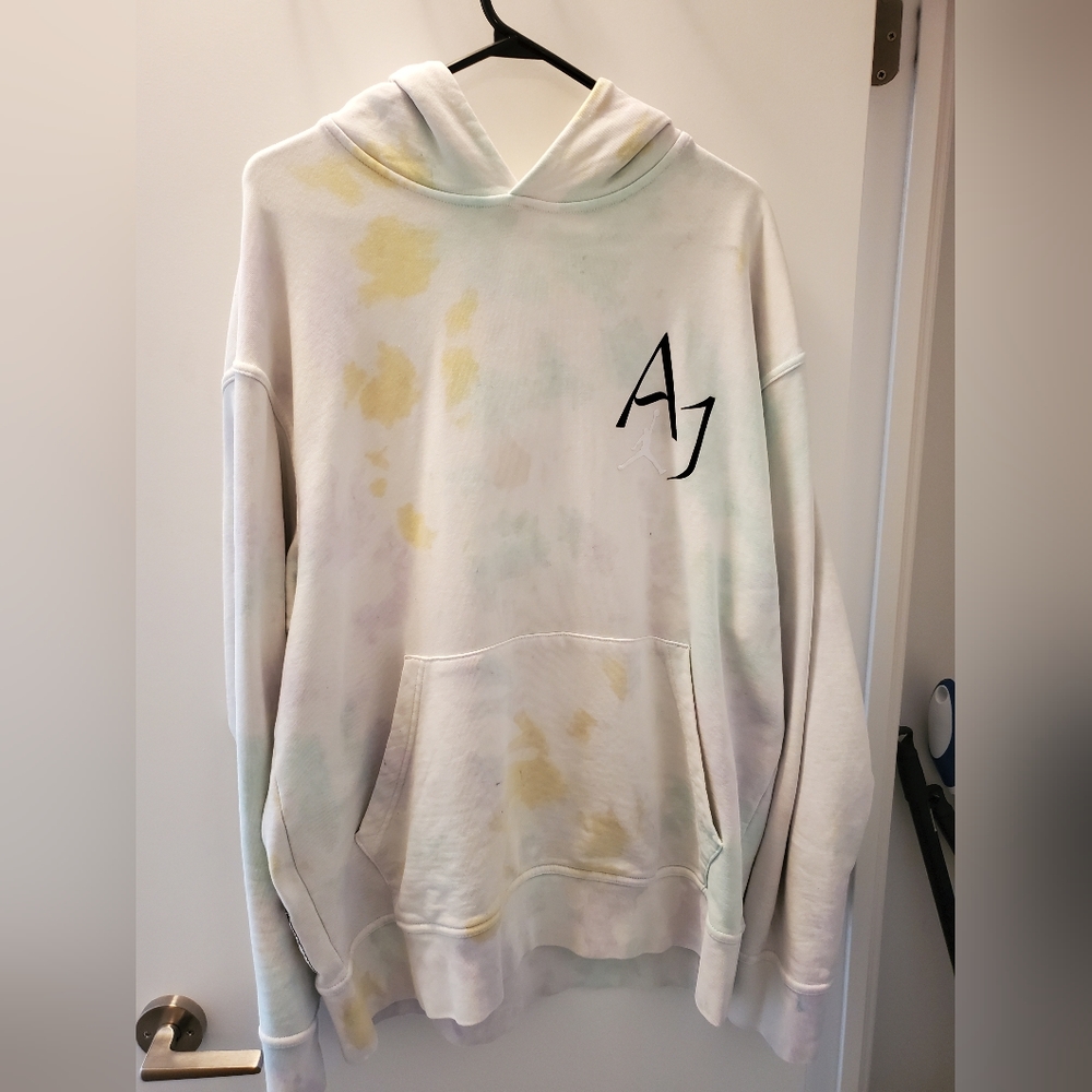 Air jordan tie dye size large hoodie white base with /gold/turquoise/purple